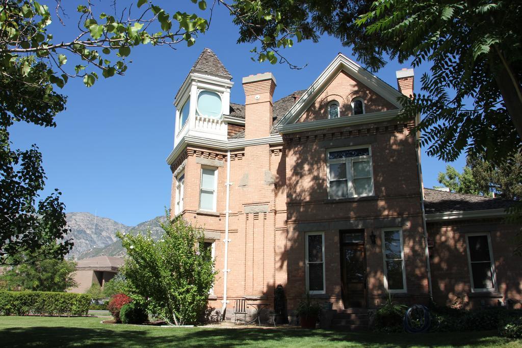 Hines Mansion Panzió Provo Kültér fotó